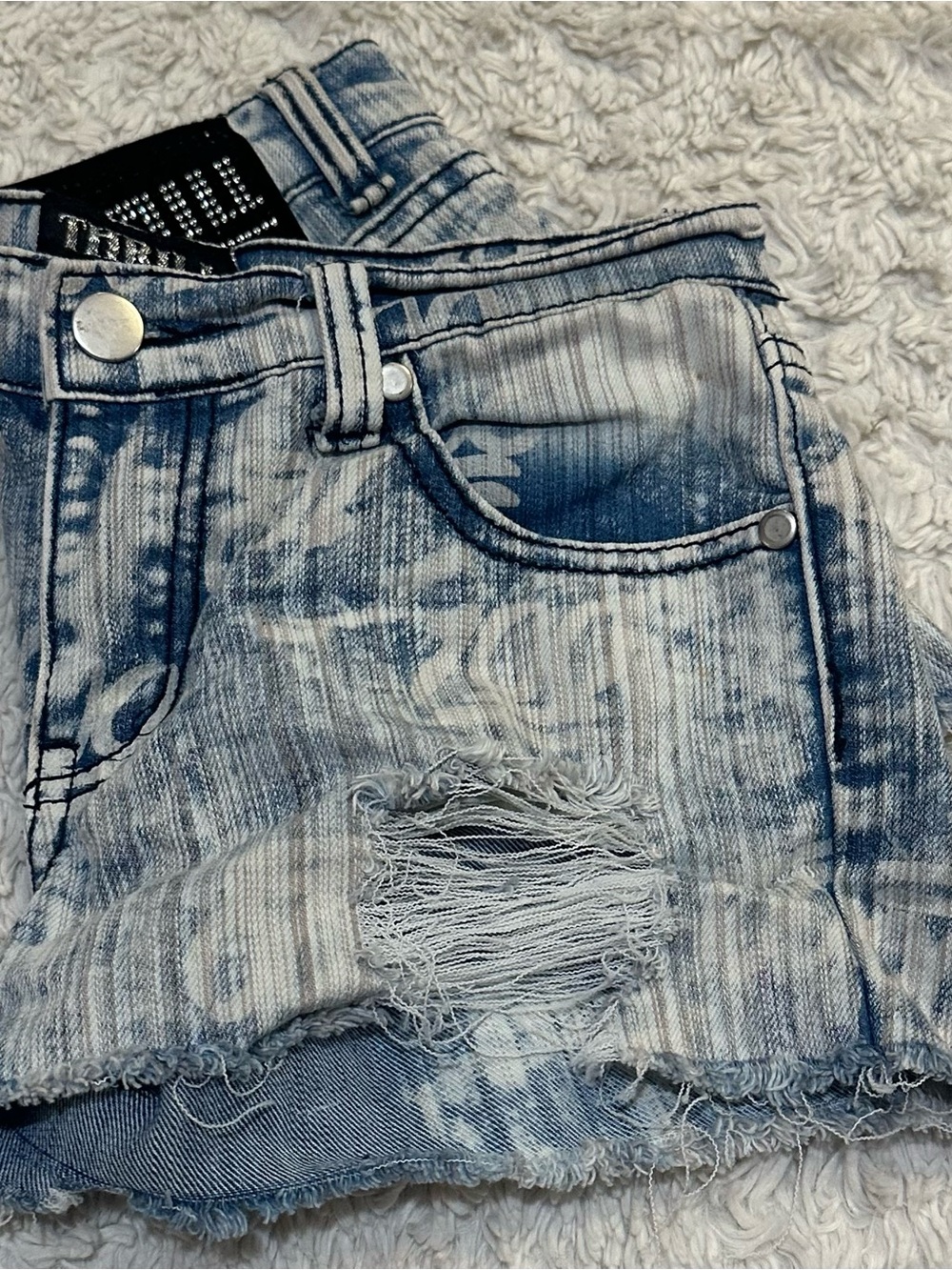 Thrill Distressed Light Blue Denim Women’s Shorts
